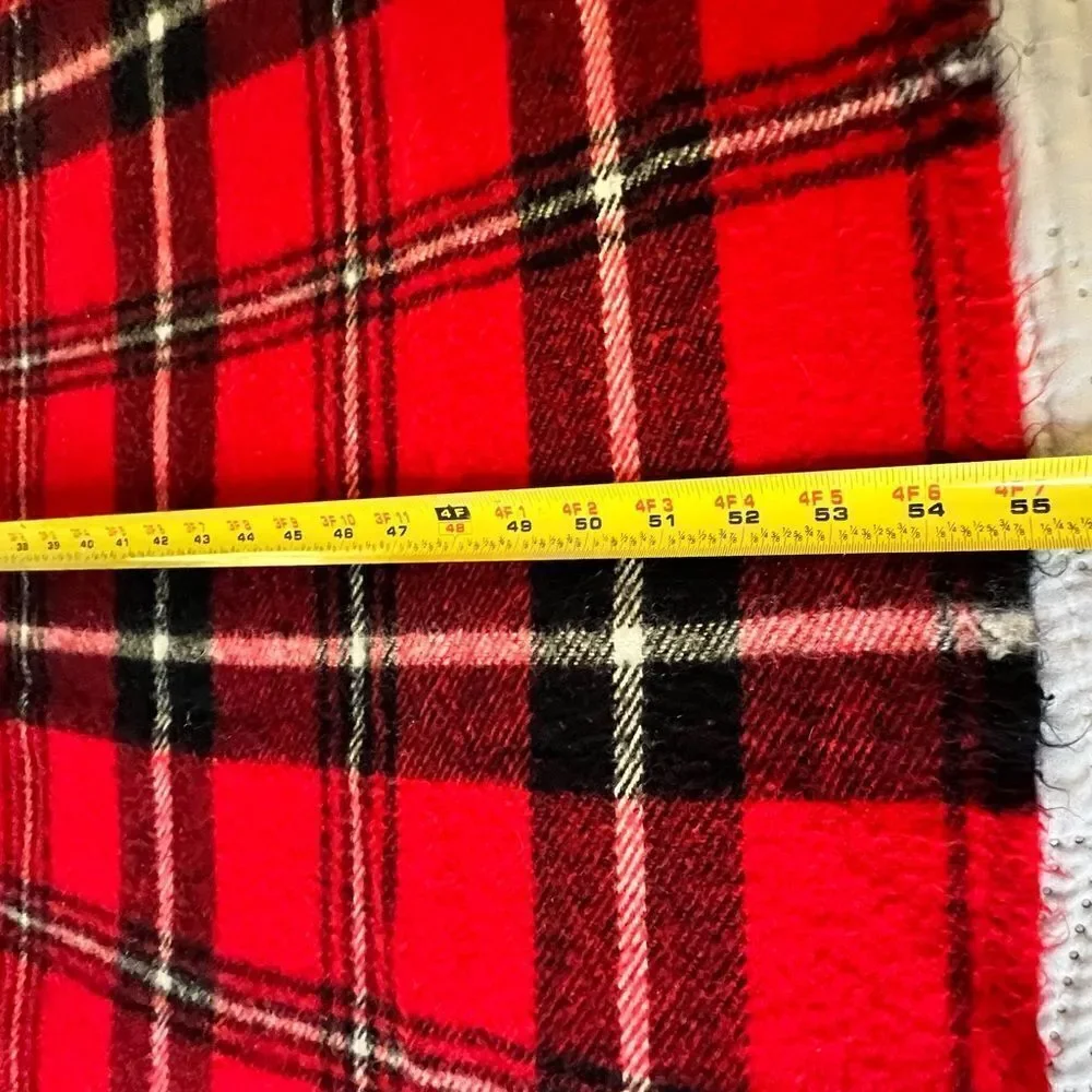 VTG Faribo Faribault Blanket Woolen Mills Co Red Plaid Fringed Acrylic Throw